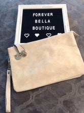 Load image into Gallery viewer, Buckle Lock Crossobdy Clutch Purse