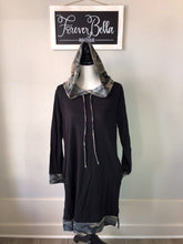 Load image into Gallery viewer, Black midi-length camo hoodie dress
