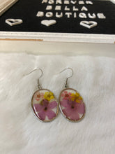 Load image into Gallery viewer, Pressed Flower Earrings
