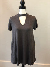Load image into Gallery viewer, Gray short-sleeve choker style Top
