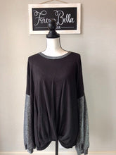 Load image into Gallery viewer, Black knot top with Silver Metallic Sleeves-Plus size
