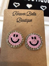Load image into Gallery viewer, Bead Smiley earrings
