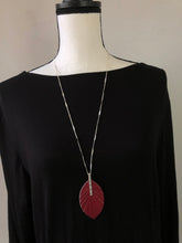 Load image into Gallery viewer, Long Leaf Necklace
