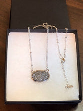 Load image into Gallery viewer, Druzy Oval Necklace
