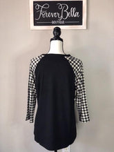 Load image into Gallery viewer, Black Checkered Sleeve Top
