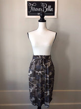 Load image into Gallery viewer, Dusty Camo Skirt

