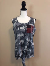 Load image into Gallery viewer, Gray Camo Front Tie Tank
