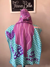 Load image into Gallery viewer, Kids Hooded Towel
